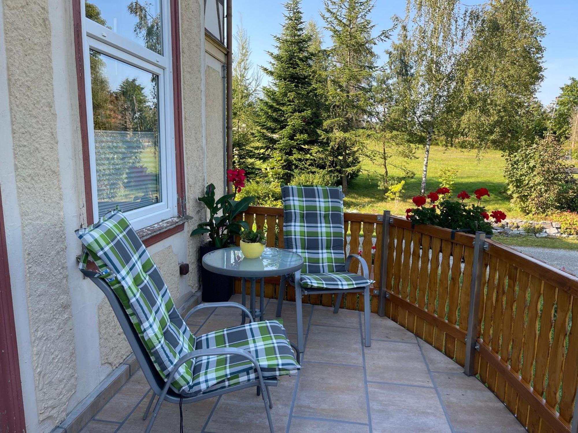 Апартаменты Haus Sonnenblick Беннекенштайн Экстерьер фото